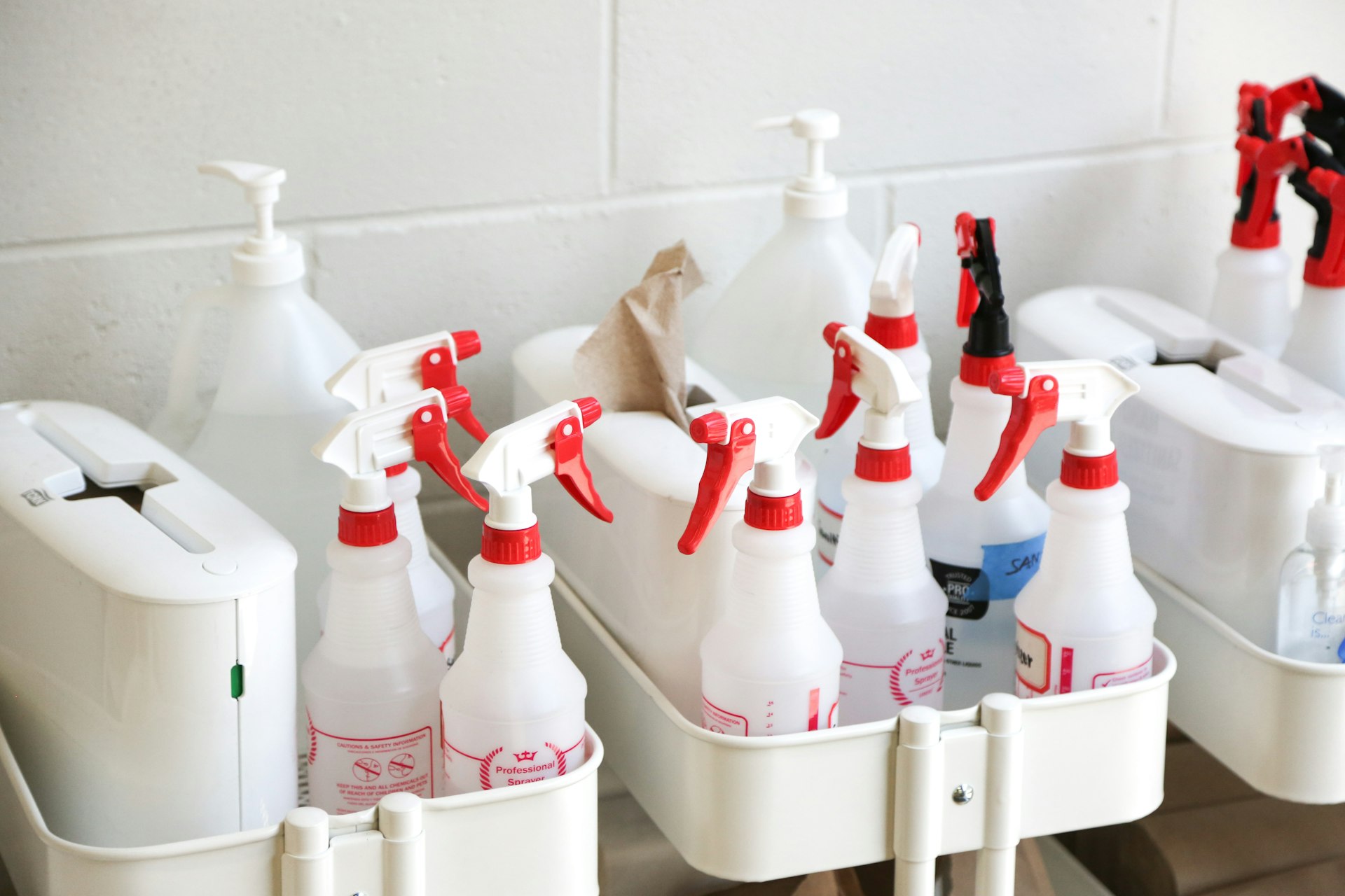 Bathroom and shower cleaner